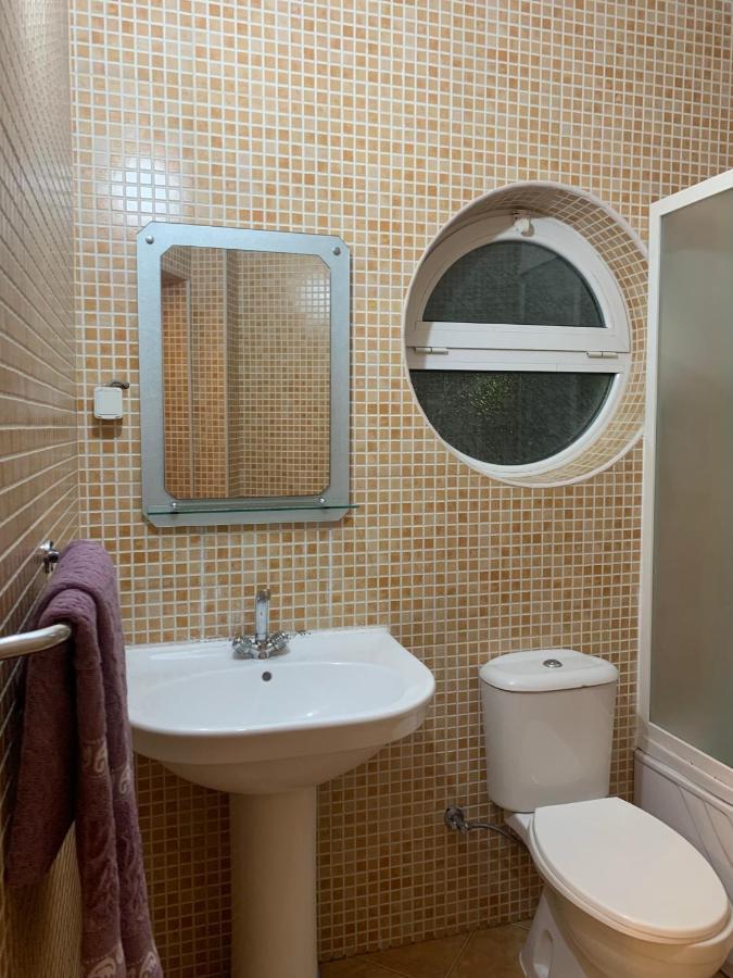 Guest House Nuhii 울친 외부 사진