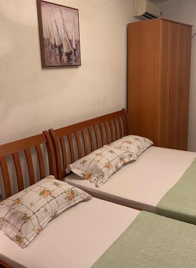 Guest House Nuhii 울친 외부 사진