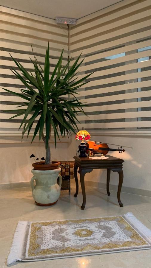 Guest House Nuhii 울친 외부 사진