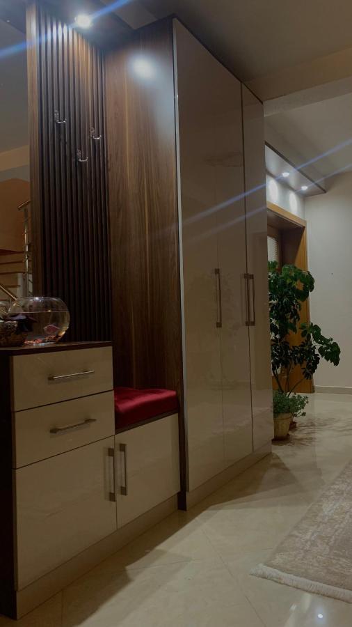 Guest House Nuhii 울친 외부 사진