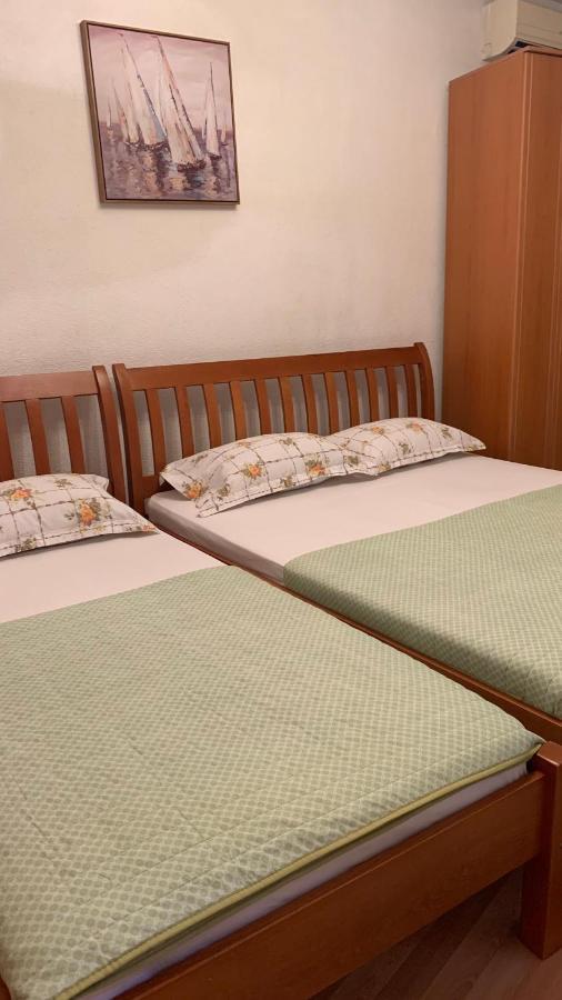 Guest House Nuhii 울친 외부 사진