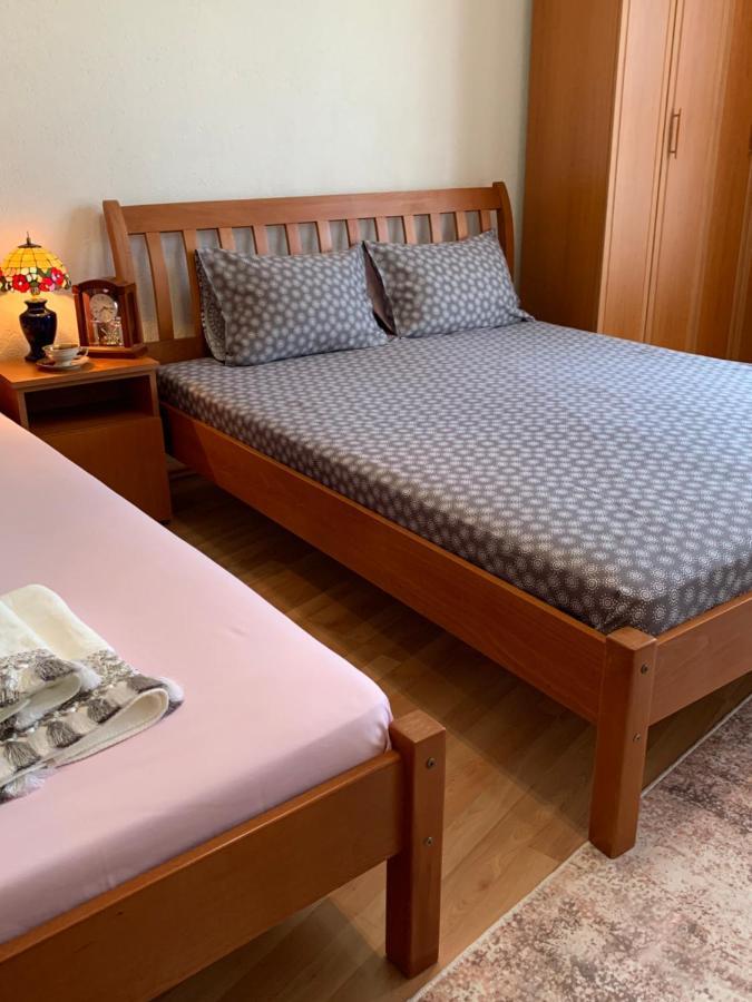 Guest House Nuhii 울친 외부 사진