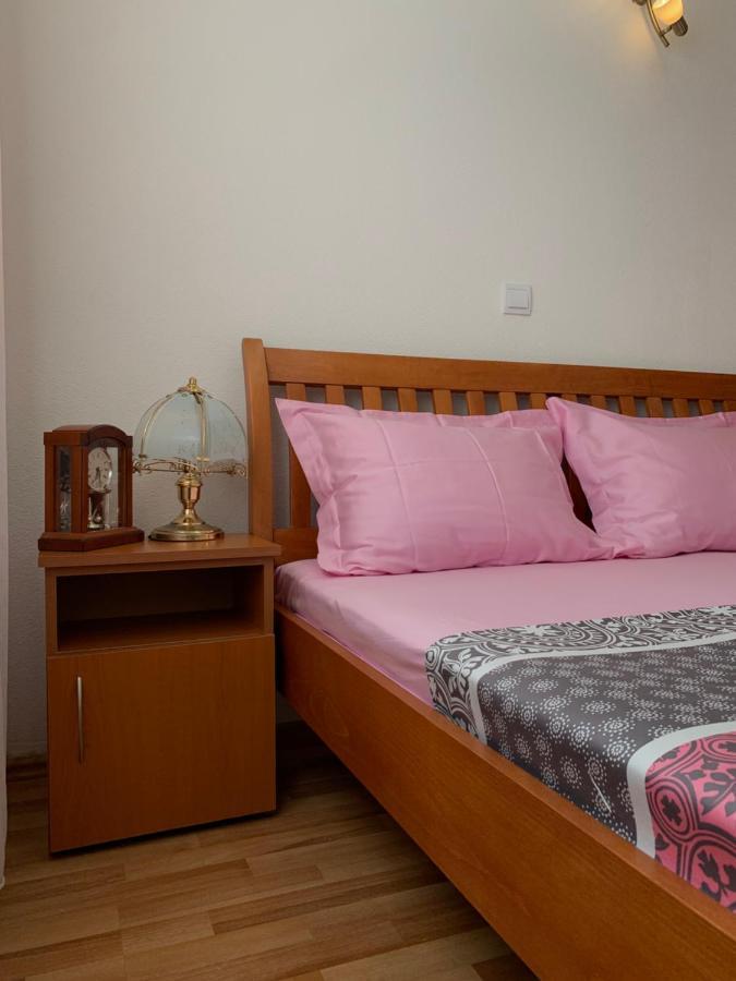 Guest House Nuhii 울친 외부 사진