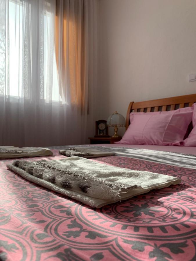 Guest House Nuhii 울친 외부 사진