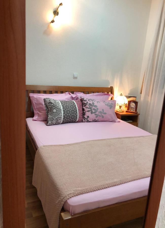 Guest House Nuhii 울친 외부 사진