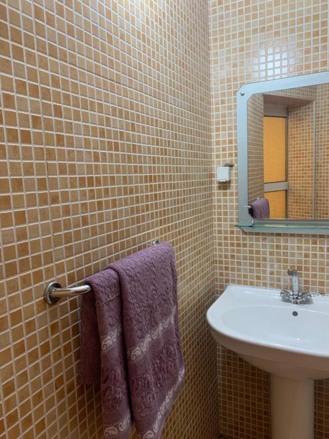 Guest House Nuhii 울친 외부 사진