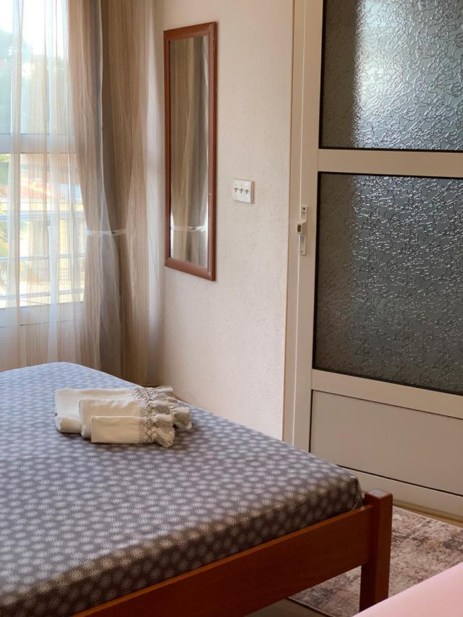 Guest House Nuhii 울친 외부 사진