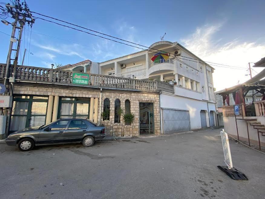 Guest House Nuhii 울친 외부 사진